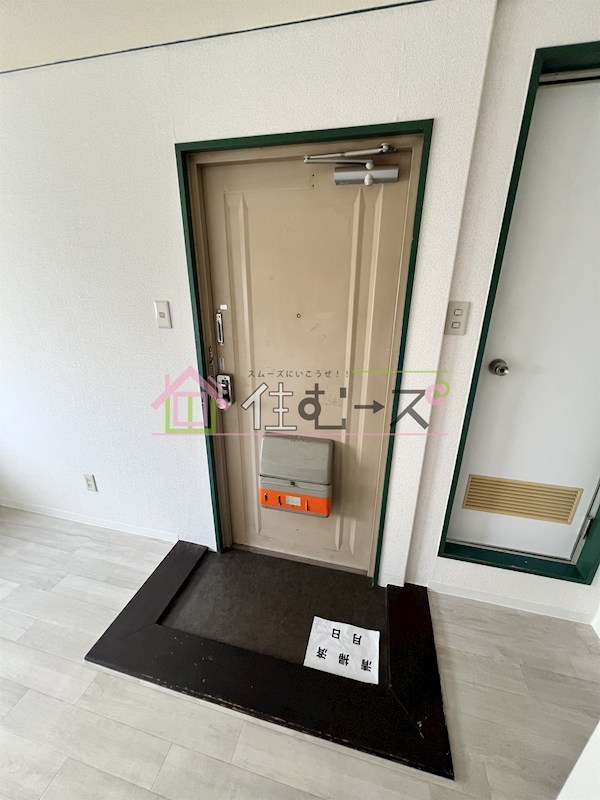 ハッピーハイツ 玄関