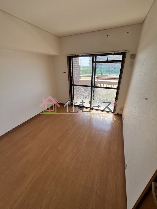 清川六番館 ベッドルーム