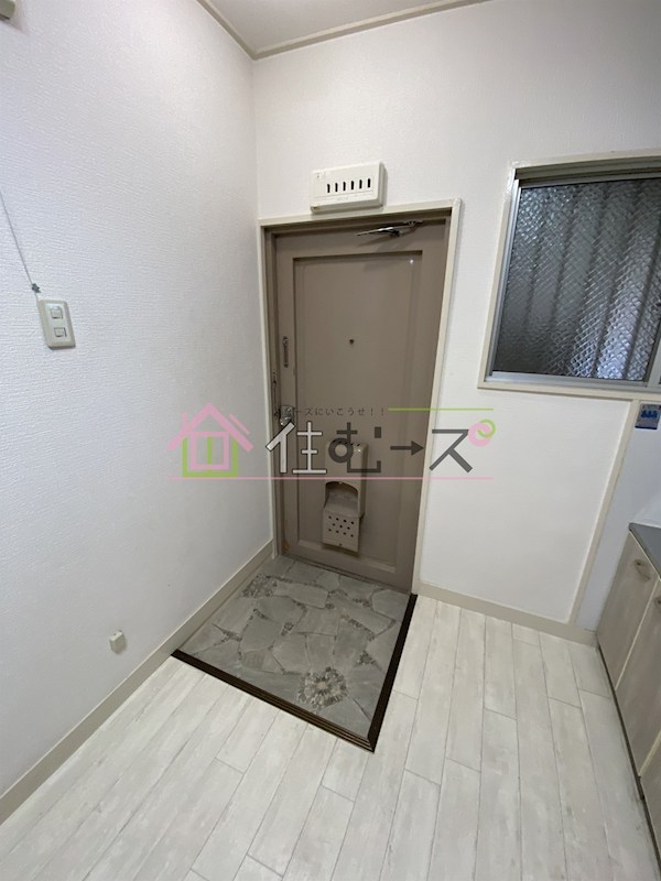 ニューマンション楠木 玄関