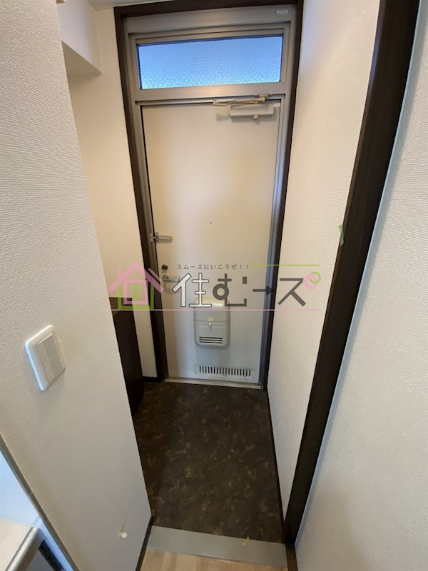 南壱番館 玄関