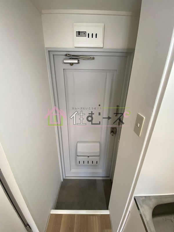 メゾンさやか 玄関