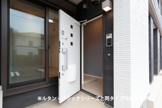ルミエール 玄関