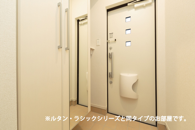 ルミエール 玄関