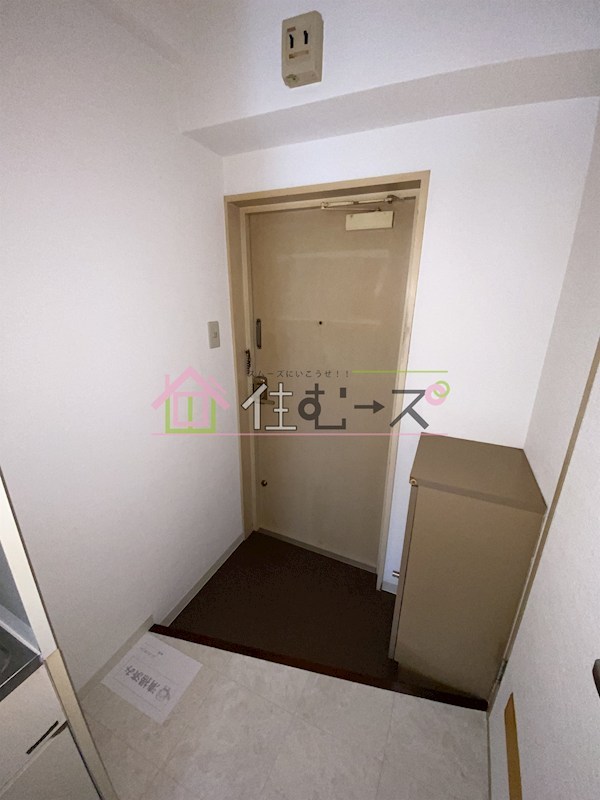 LakiaMaison難波南 玄関