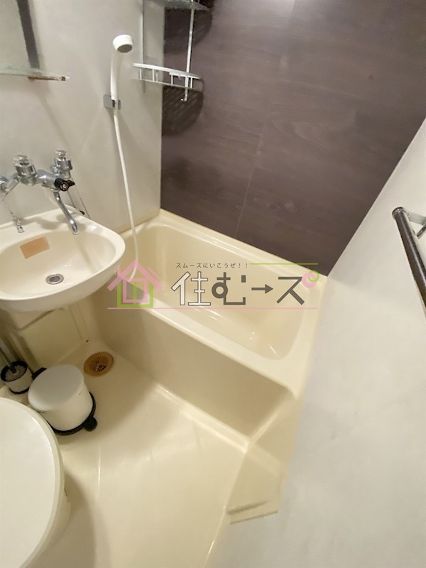 パールハイツ本町 風呂画像
