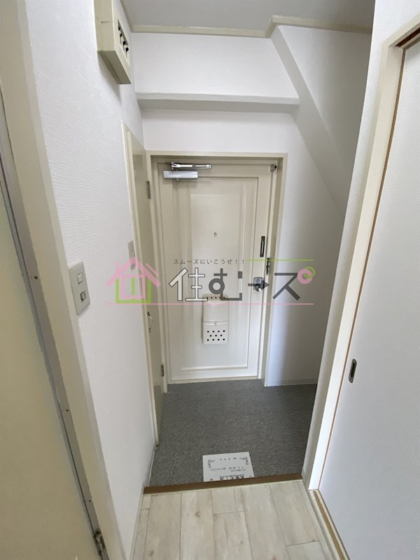 ラパンジール京橋 玄関