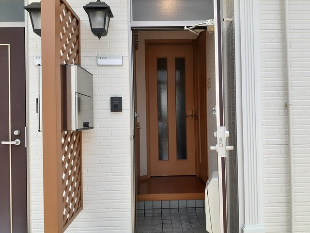 ヴィラ・ハーベスト 玄関