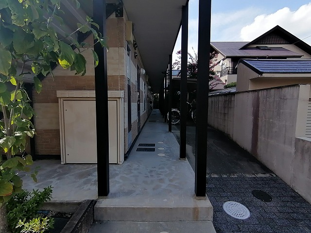 レオパレス逆瀬川 その他外観1