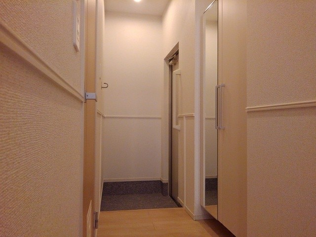 ノーブルセピア　山本 玄関