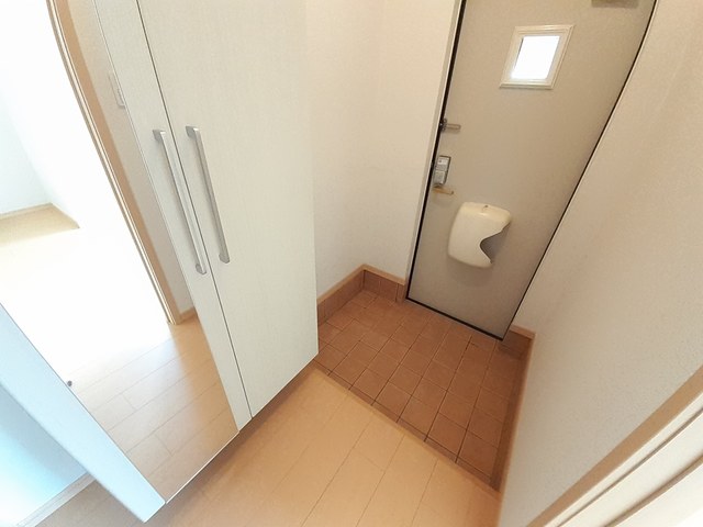 コモド　カーサ 玄関