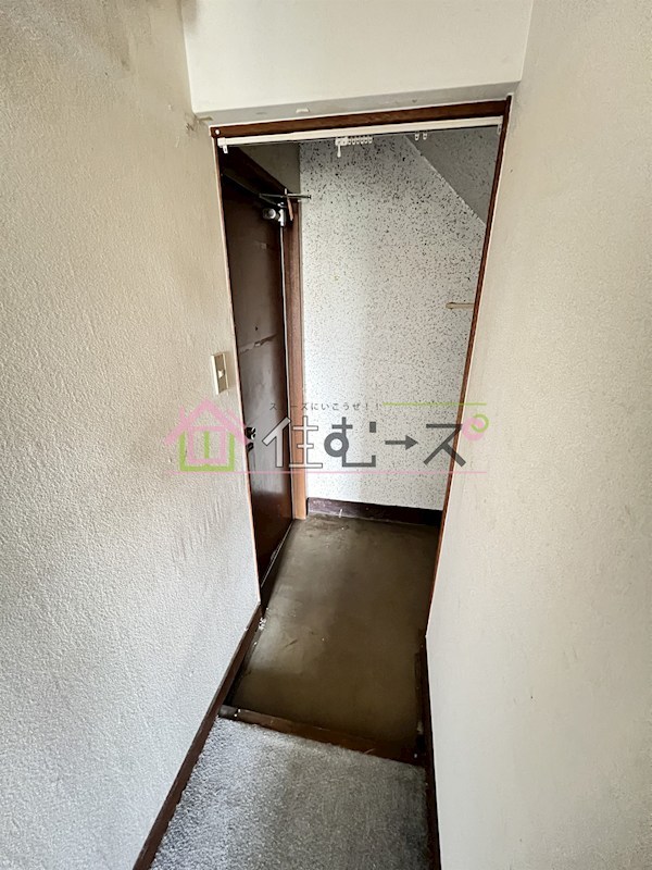 フリーディオ新森 玄関