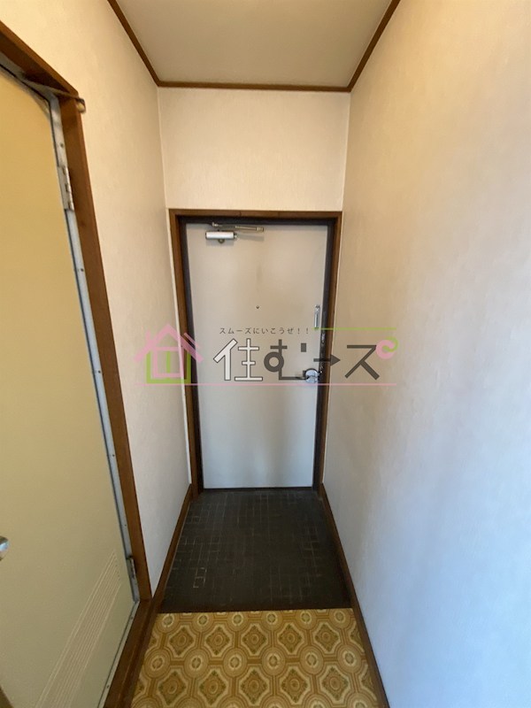 メゾン竹 玄関