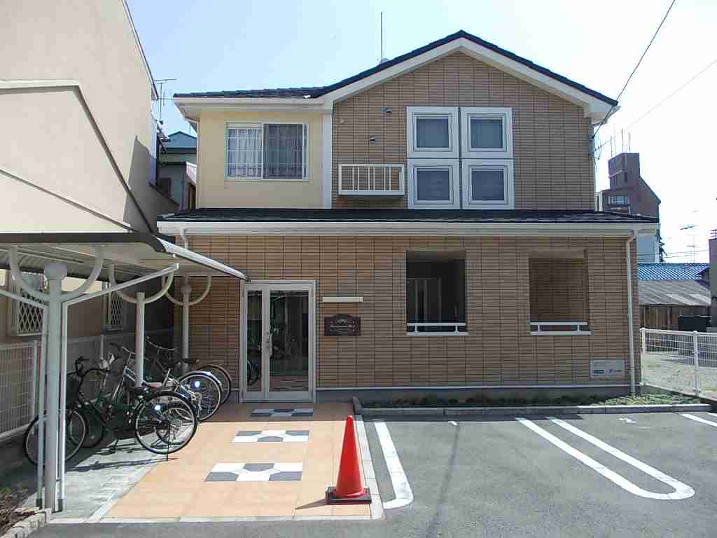 パーシモン　ウエスト 外観