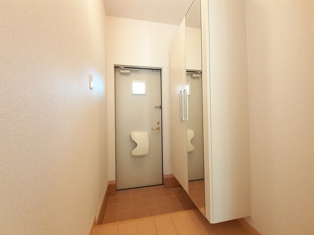 グリーン　コート　杉Ⅲ 玄関