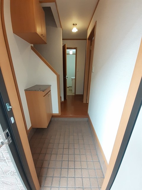サンリット忠岡 玄関