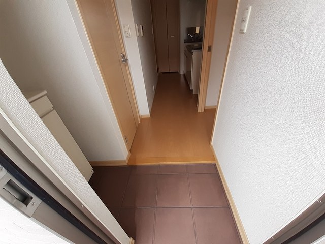 プリマベーラくずは 玄関
