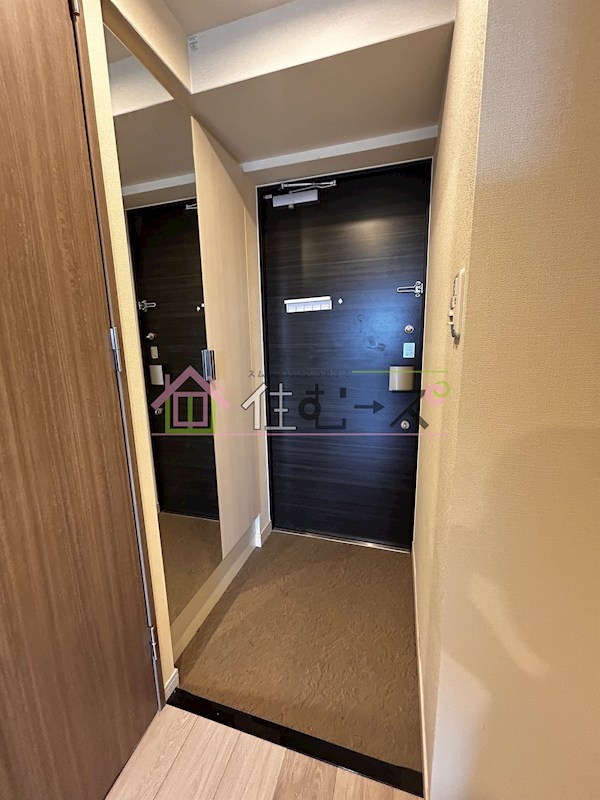 アドバンス大阪ヴェンティ  玄関