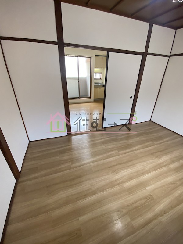 泉尾3丁目店舗付き住宅 リビング