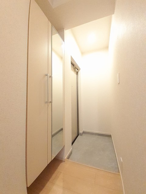コンテ　クレール 玄関