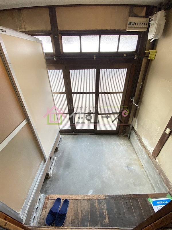 大阪市城東区東中浜６DK戸建 玄関