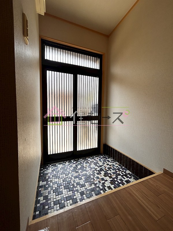 加美正覚寺2丁目戸建 玄関