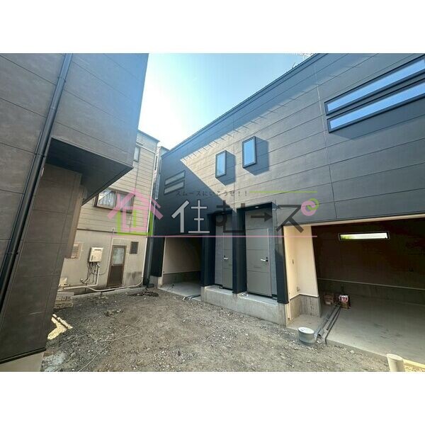 門真市小路町ガレージハウス 玄関