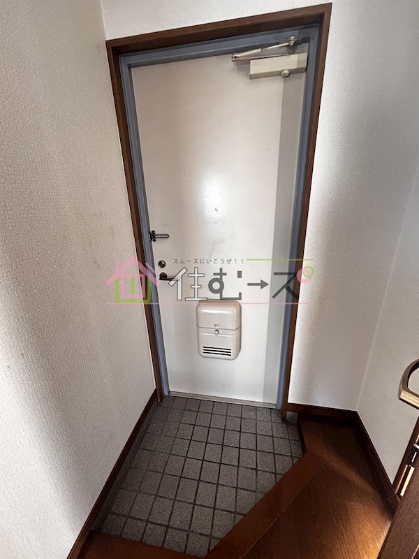 ミヤガワビル 玄関