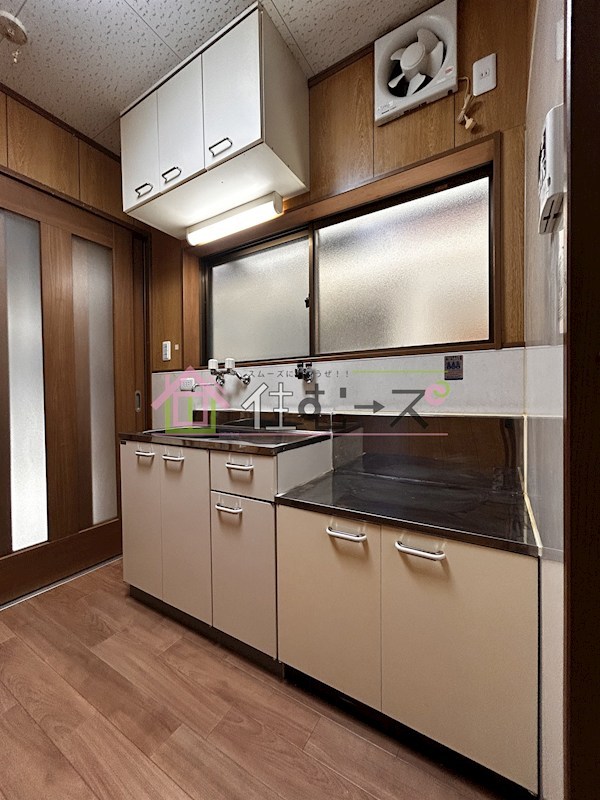 磯路3丁目一戸建貸家 キッチン