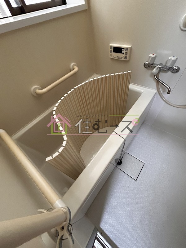 磯路3丁目一戸建貸家 風呂画像