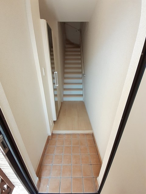 コティアブイ 玄関