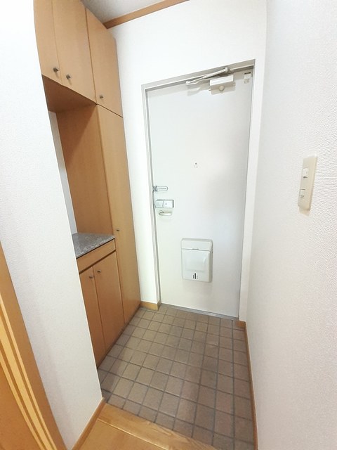 メゾンピュア 玄関