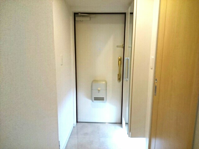 サンプラザ浪速 玄関