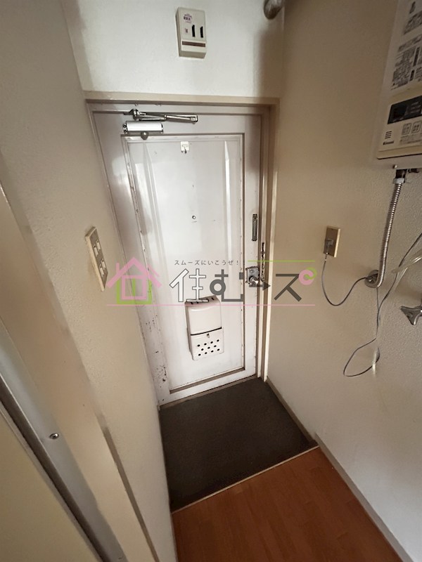 白樺ハイツ清水 玄関