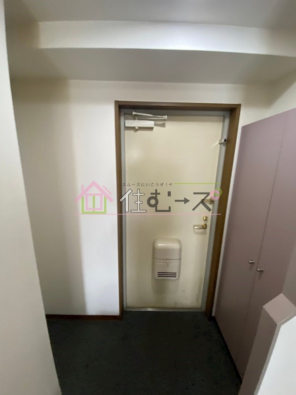 ロイヤル天満橋 玄関