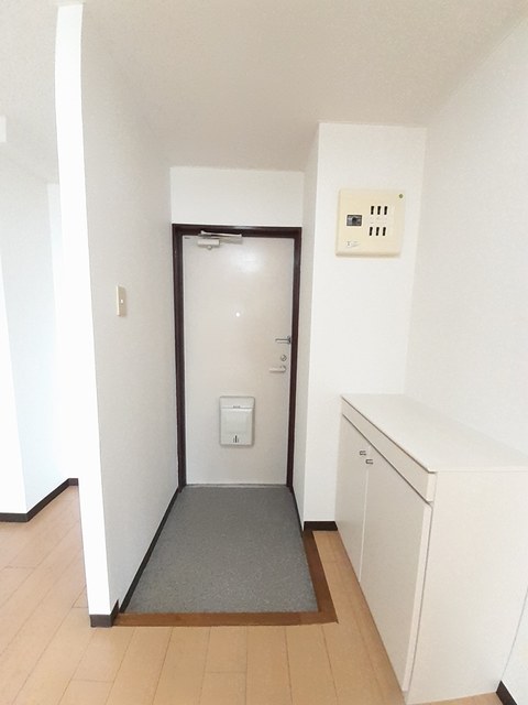 エスポワ－ルＳＡＫＡＩ 玄関