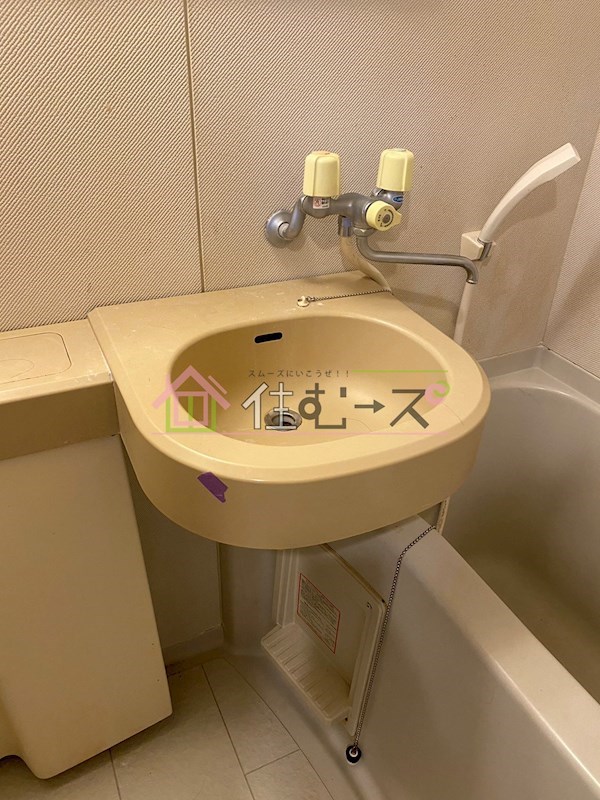 エストゥディオ・アヴァンサル その他4