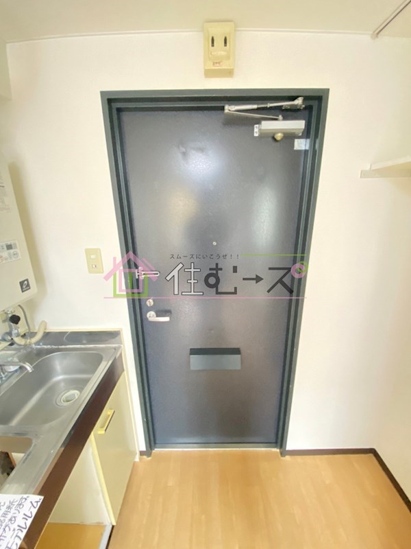 昭和グランドハイツ下寺 玄関