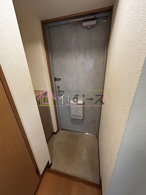 エスリード新大阪第7 玄関