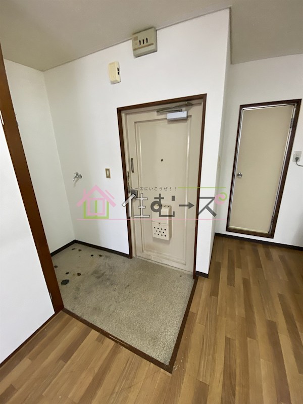 太陽マンション 玄関