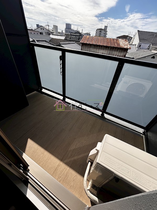 アドバンス大阪ビヤン ベランダ