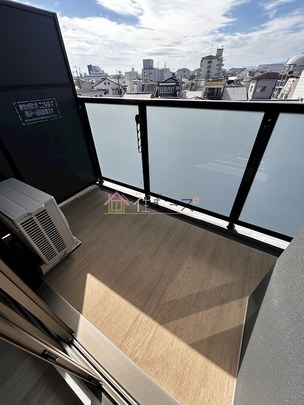 アドバンス大阪ビヤン ベランダ