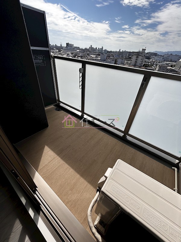 アドバンス大阪ビヤン ベランダ