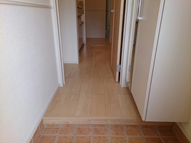 フォルシュ　Ｍ 玄関