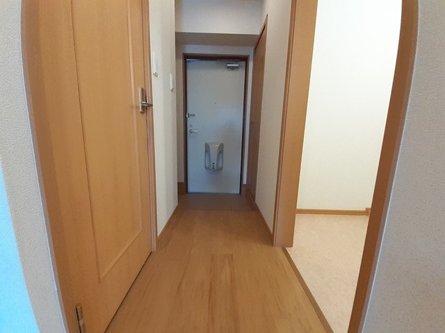 サニーレジデンス吉野 玄関