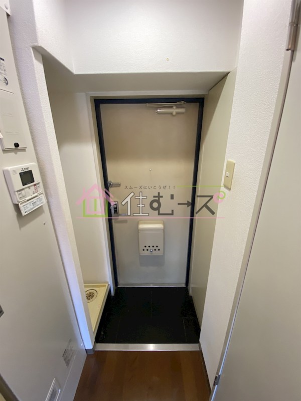 リーガル新大阪 玄関