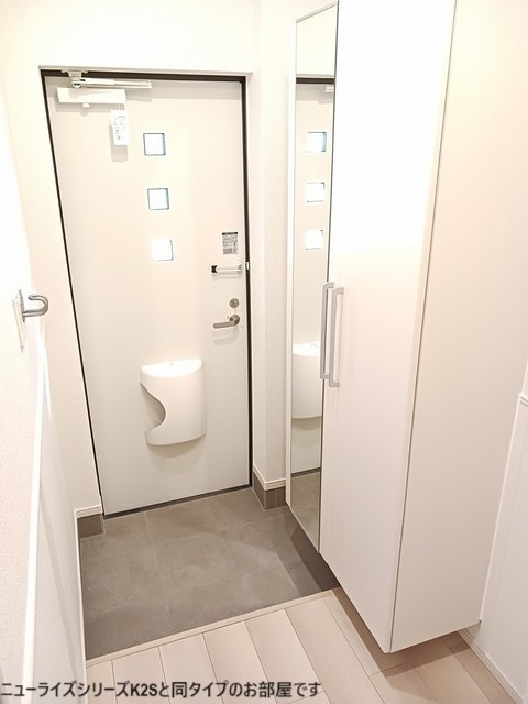 エヌ　プラス 玄関