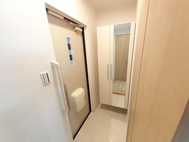 クレイン 玄関