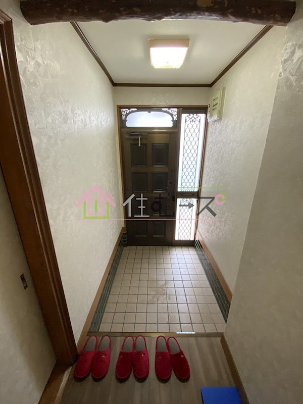 高倉町2丁目戸建 玄関