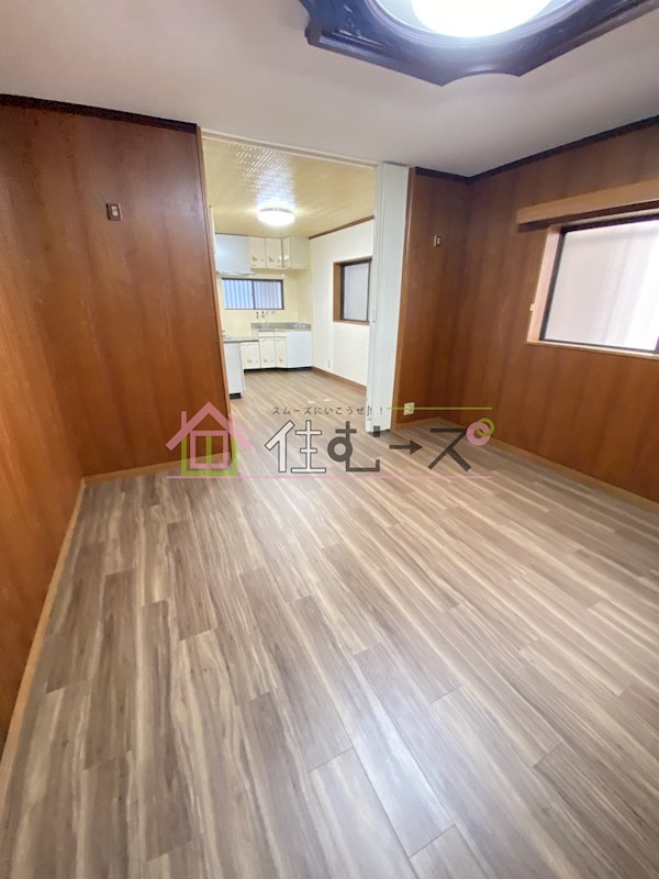 高倉町2丁目戸建 リビング