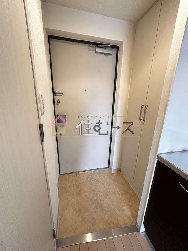 エステムプラザ難波WESTリバークロス 玄関
